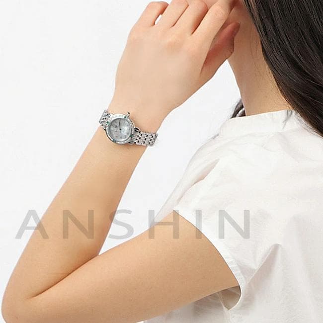 新品 ロイヤルモントレス ソーラー　エメラルド4石　レディース 腕時計 シルバー