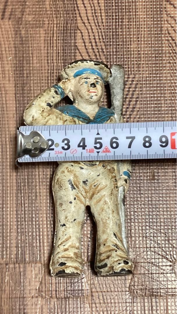 お値下げ中！【レトロ】水兵さんが敬礼してる鋳物貯金箱