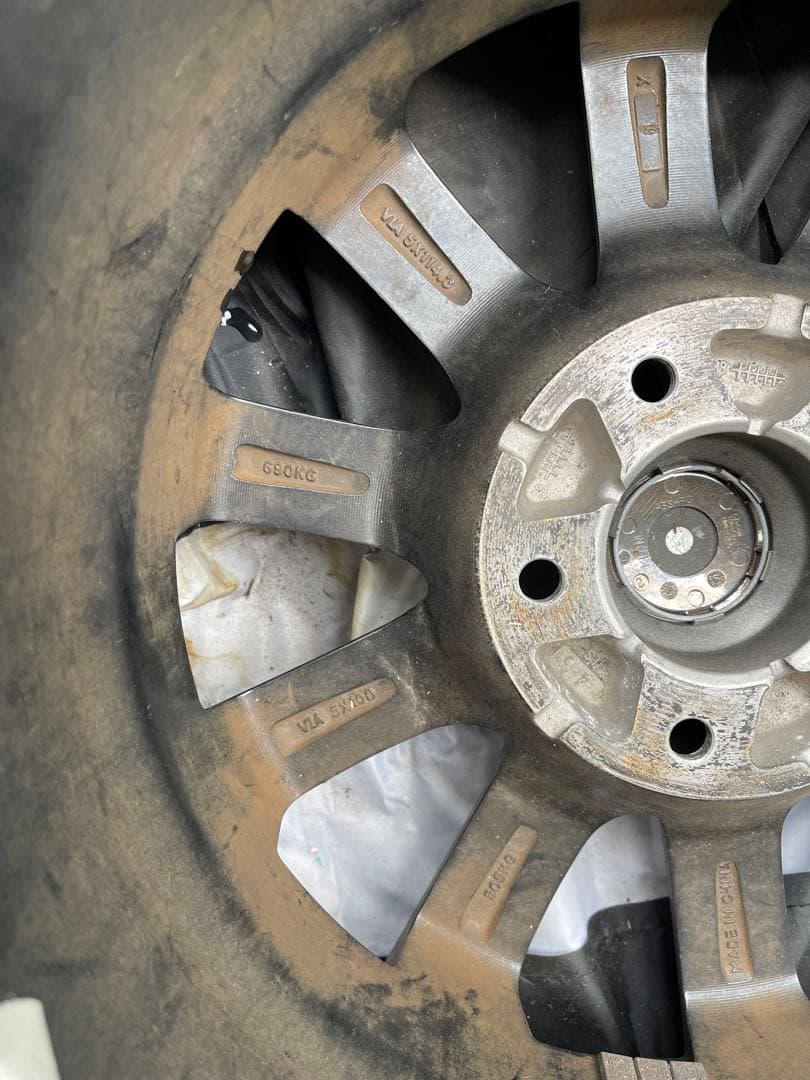 スタッドレスタイヤ 195/65R15 4本セット　セレナc27で使用ブリザック