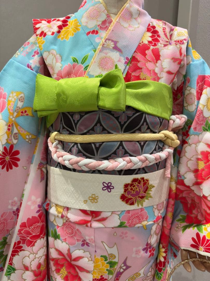 フルセット　七五三用華やかな花柄着物
