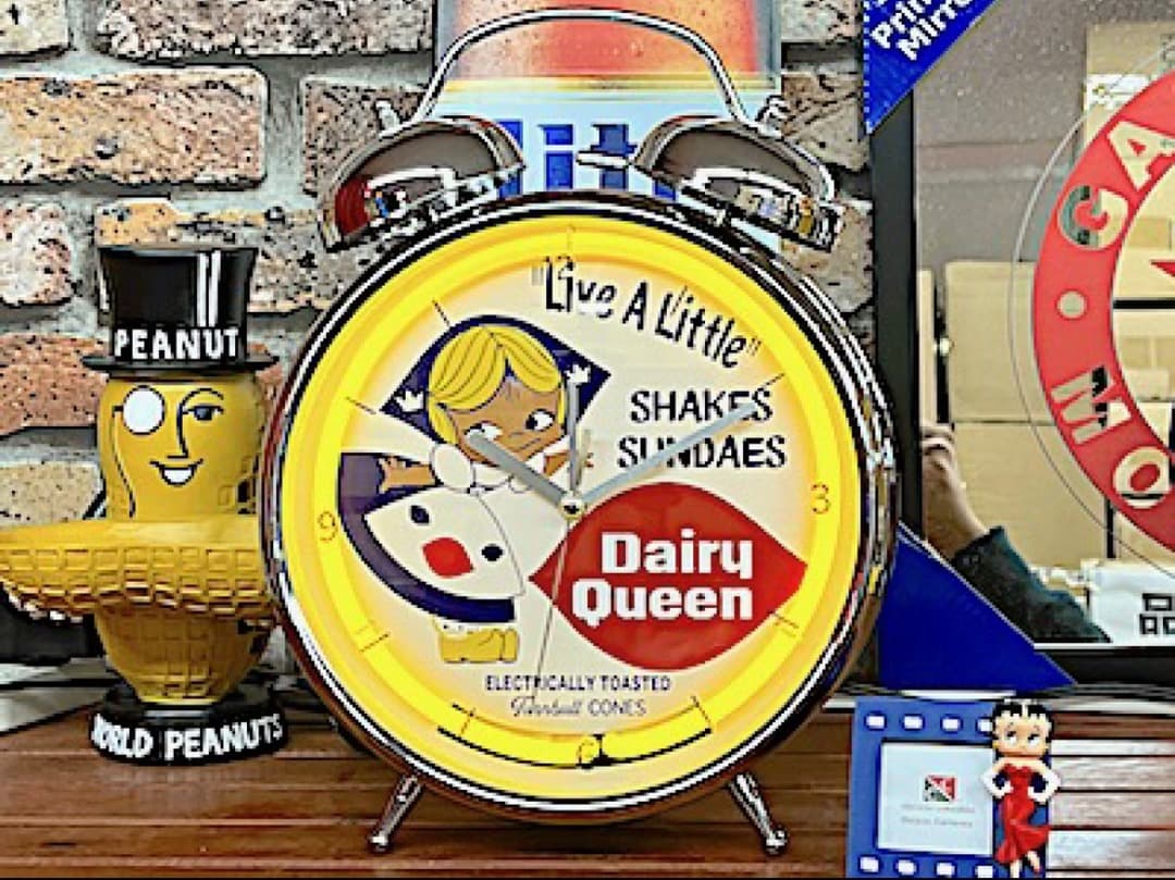 ネオンアラームクロックDAIRY QUEEN SOFT CREAM se0832