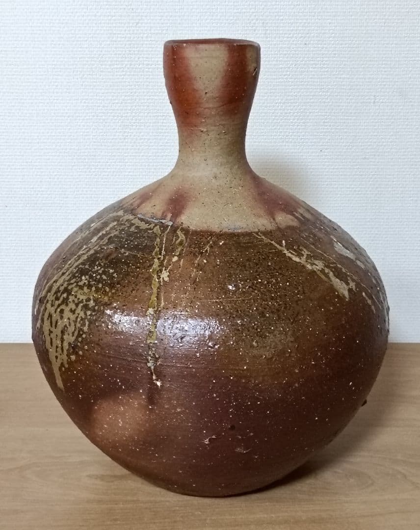 人間国宝　伊勢崎淳作　備前焼　緋襷かぶせ蕪花生　花入