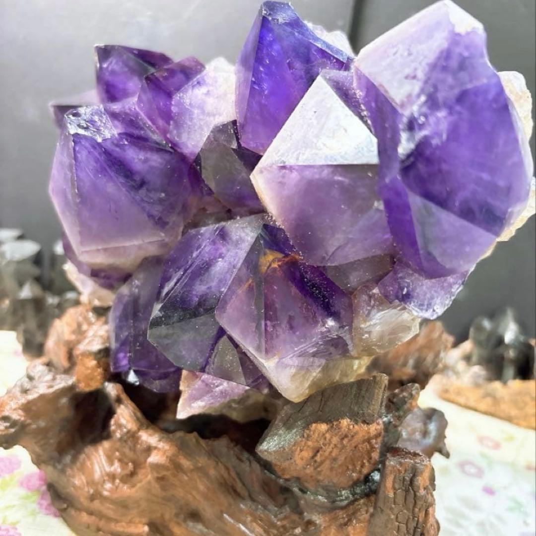【天然石】希少なコンゴ産アメジストクラスター約3キロ