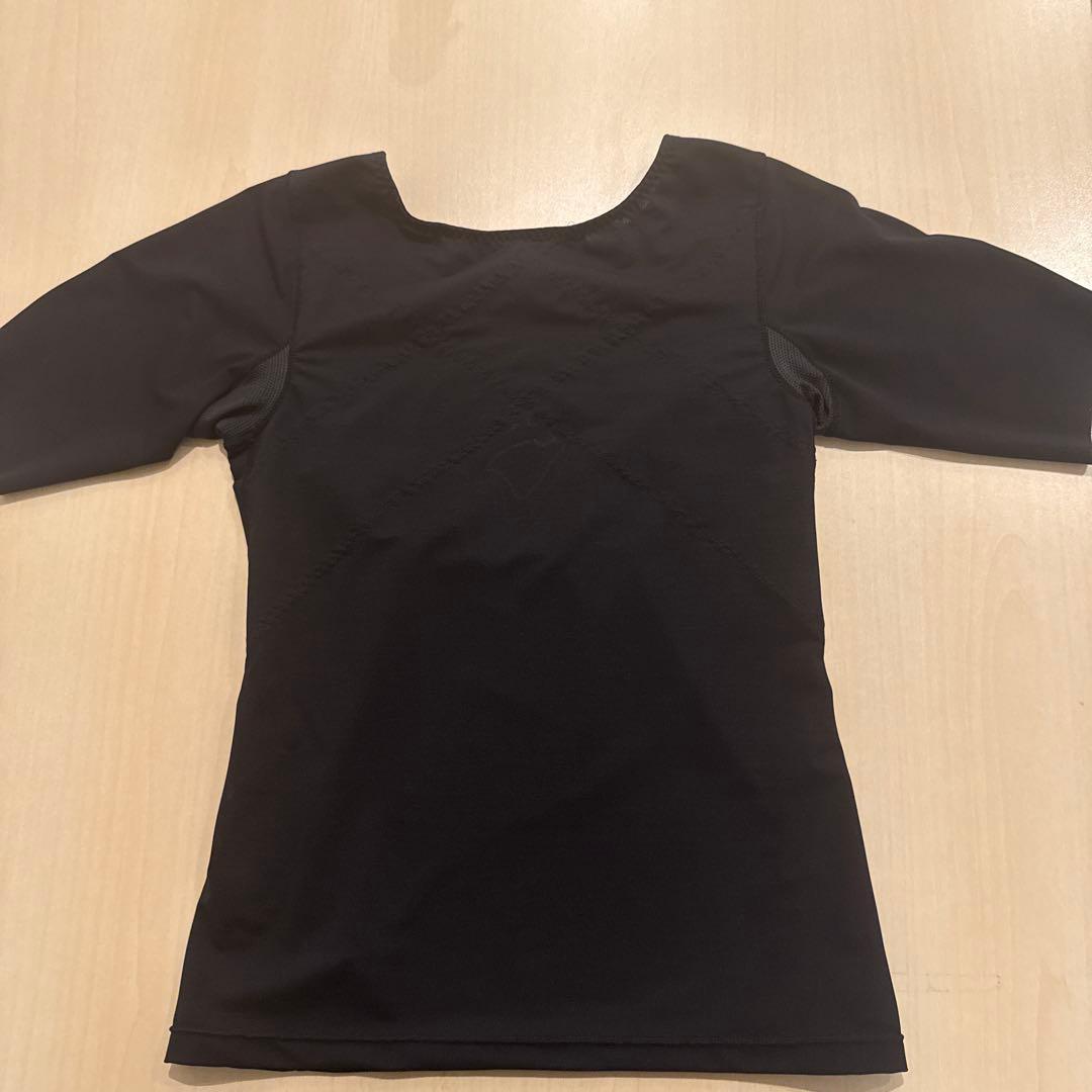 プゥアボーテ　Hiru美勢インナー 光電子　黒 半袖 インナー