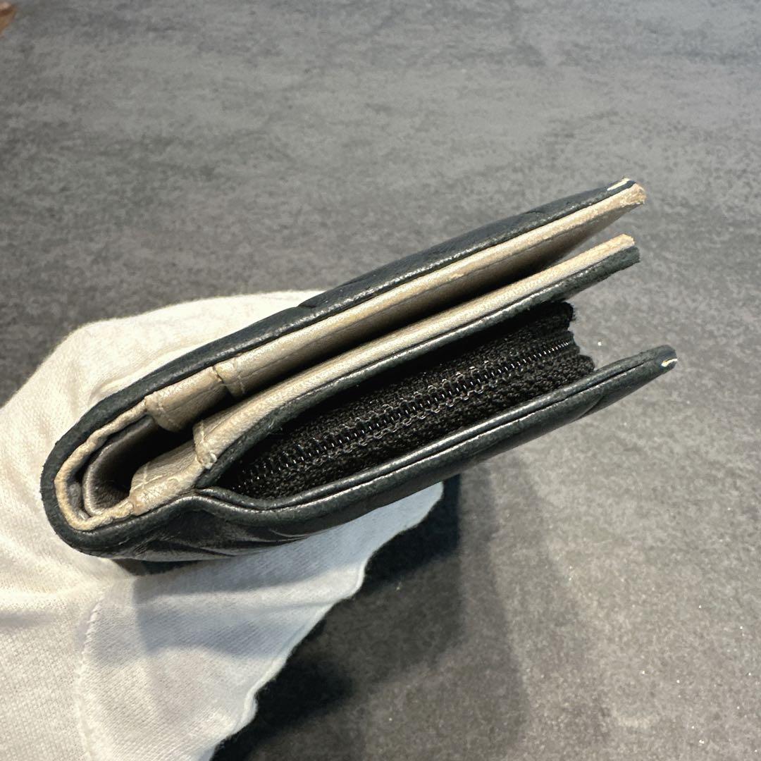 CHANEL 二つ折り財布 ブラック　カメリア