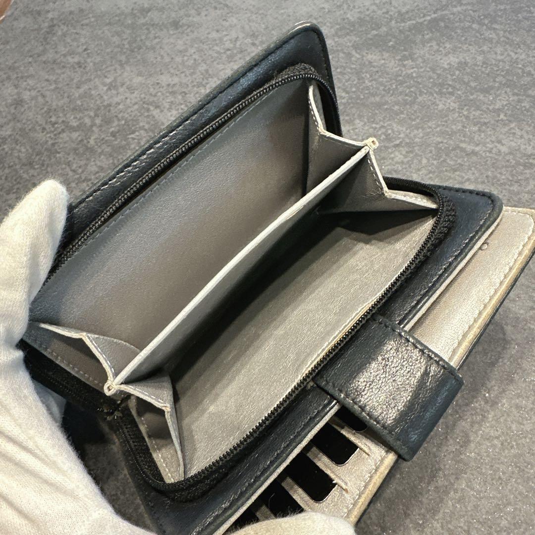 CHANEL 二つ折り財布 ブラック　カメリア