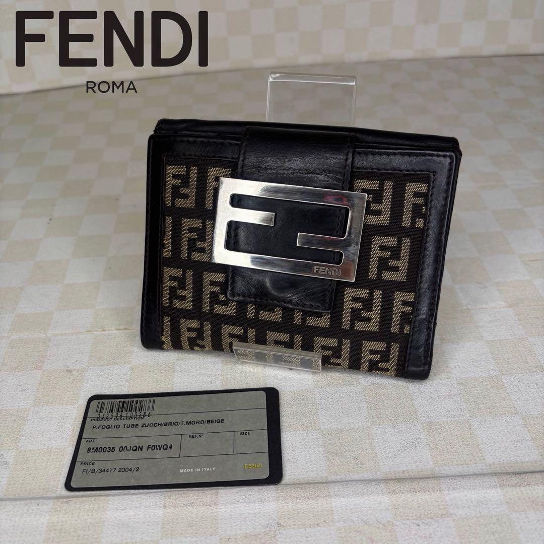 極美品　FENDI フェンディ　財布　二つ折り　M63