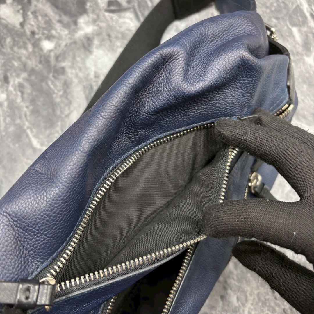 極美品 COACH トンプソン ボディバッグ ネイビー レザー ななめがけ