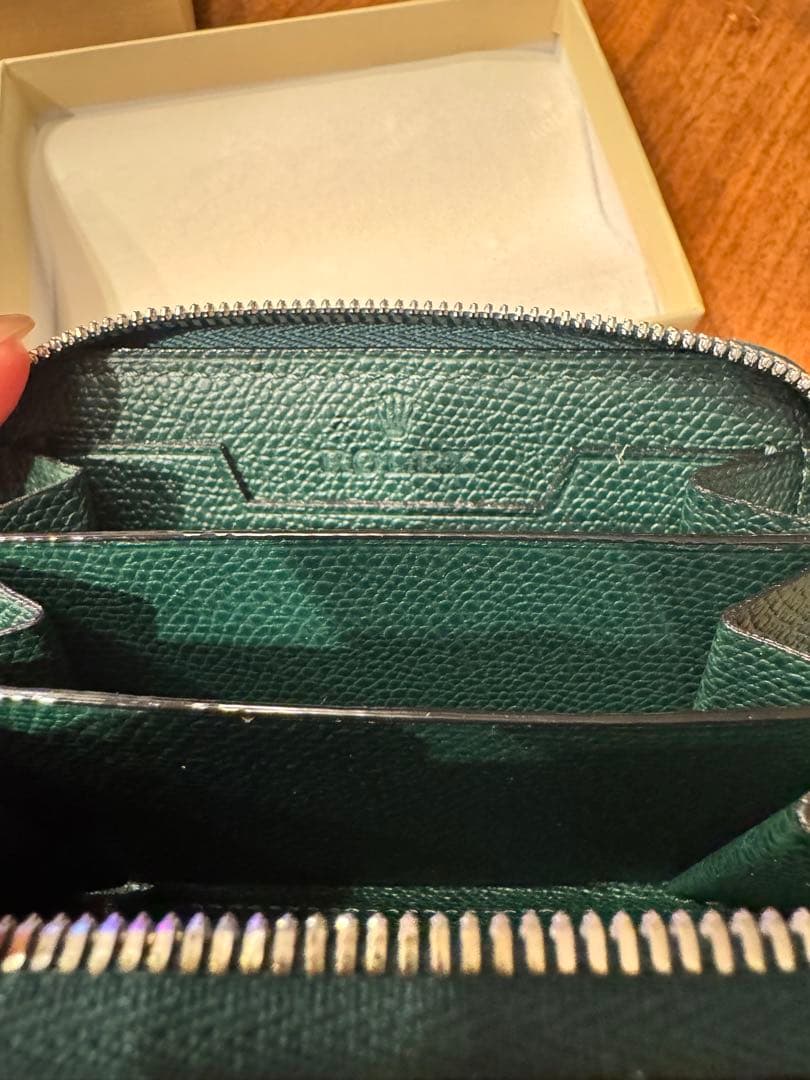 ROLEX グリーン ケース