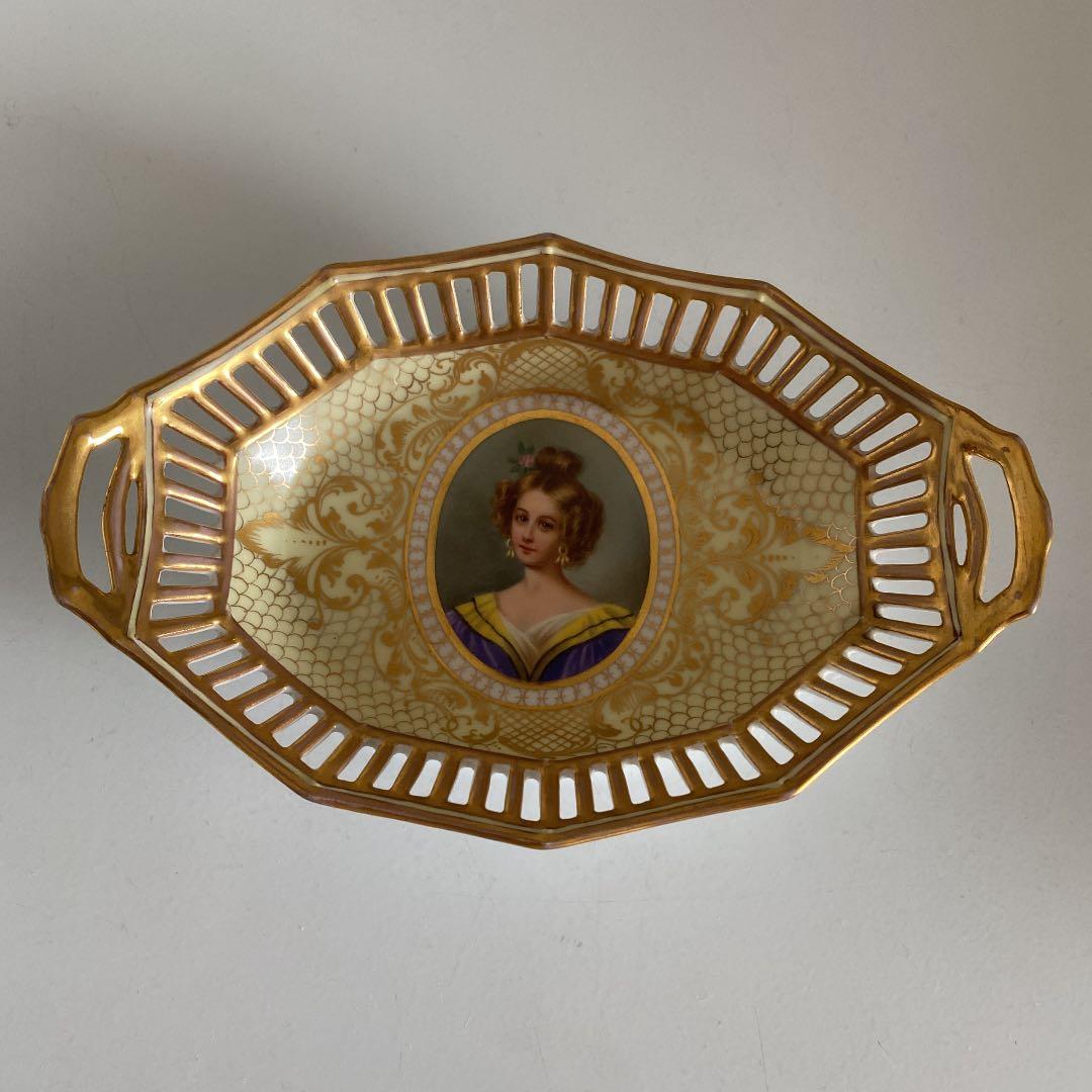 アンティーク飾り皿　貴婦人文