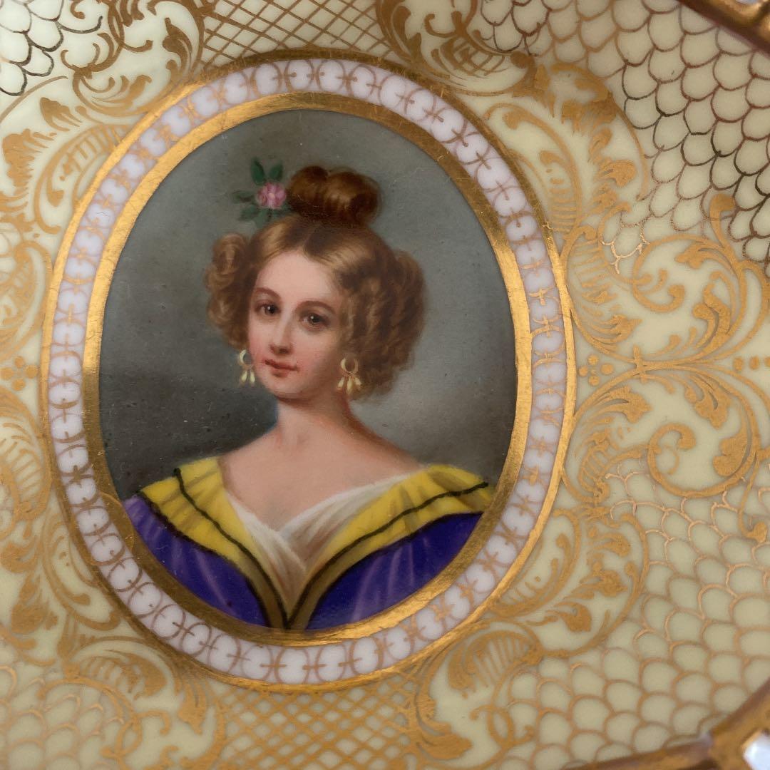 アンティーク飾り皿　貴婦人文