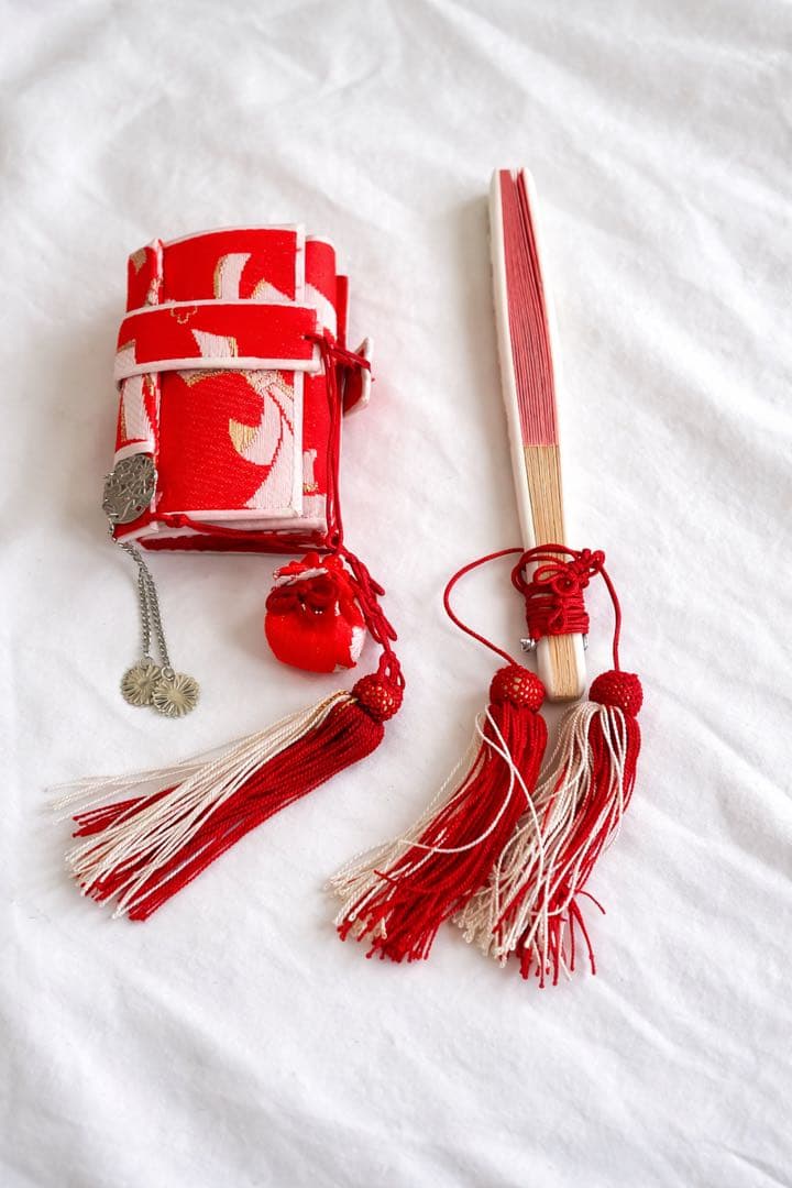 フルセット　七五三７歳女の子　着物　朱地　薄手　緑袋帯　小物セット