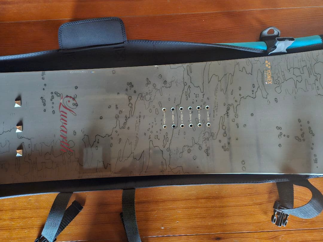 YONEX LUVARTH ヨネックス ラヴァース　ラバース　スノーボード
