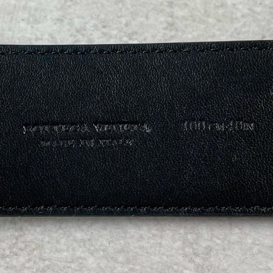 エスちゃん✨ボッテガヴェネタ ベルト 黒 レザー イントレチャート 高級感