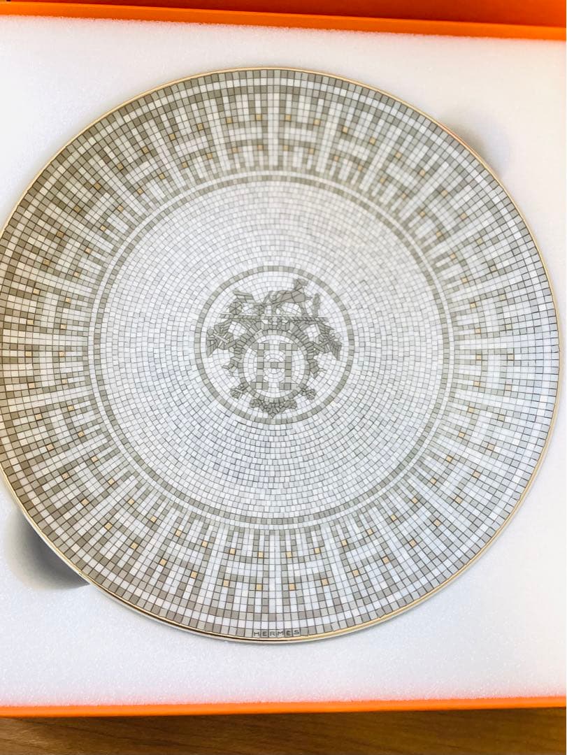 完売商品 エルメス HERMES モザイクプラチナ プレート21cm ２枚セット