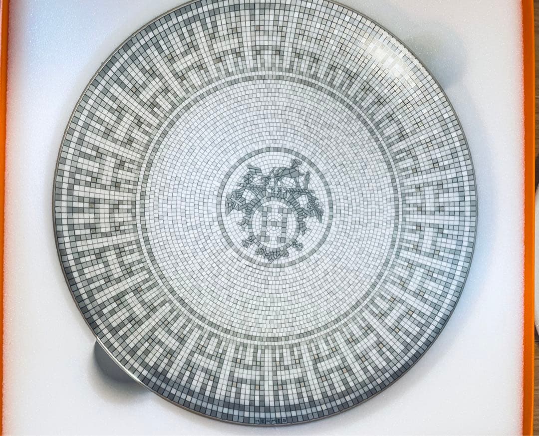 完売商品 エルメス HERMES モザイクプラチナ プレート21cm ２枚セット