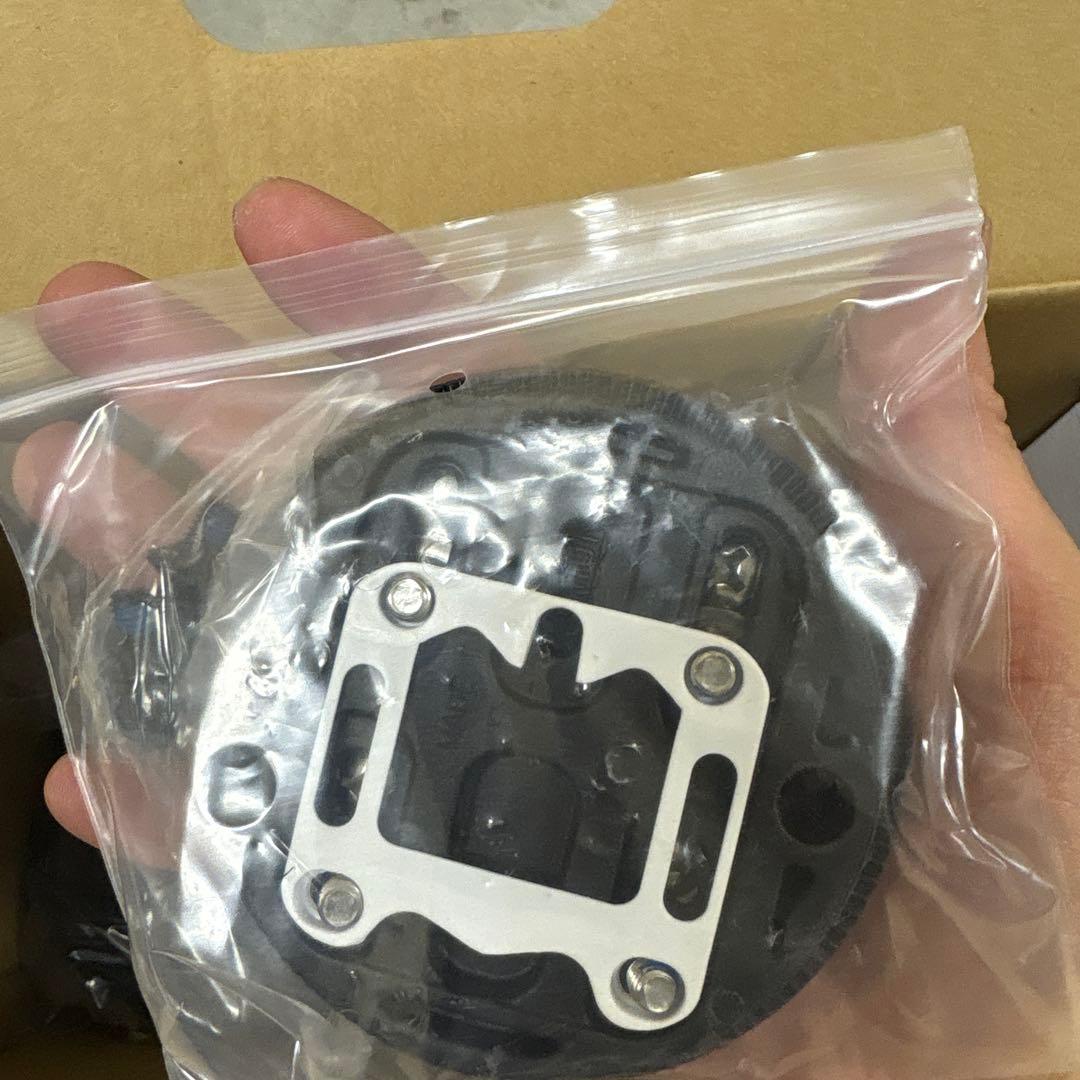 新品未使用　サロモン　RHYTHM 21-22年モデル　Lサイズ　リズム　白