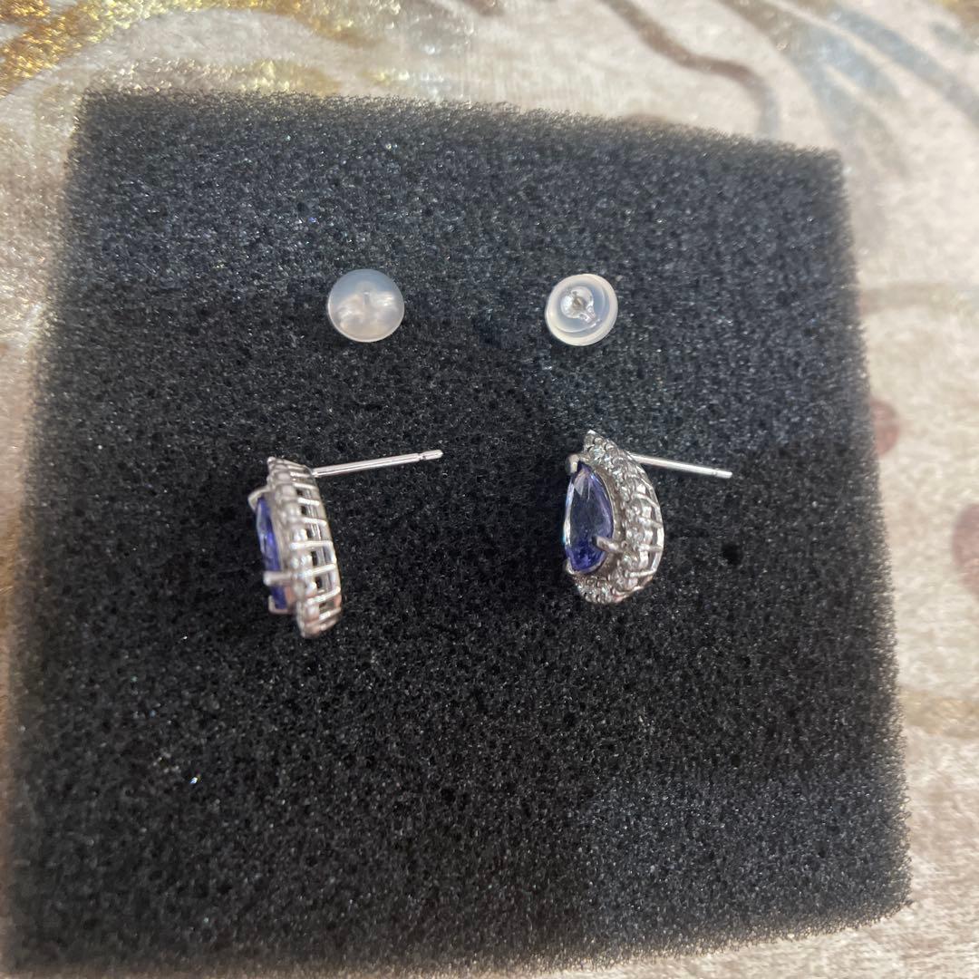 じゅんこダンザナイトダイヤピアス