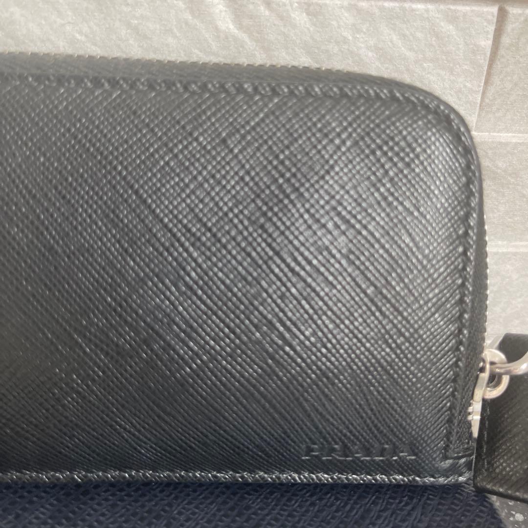 PRADAプラダ ポルタカルト・ディ・クレディト カードケース本革黒 美品