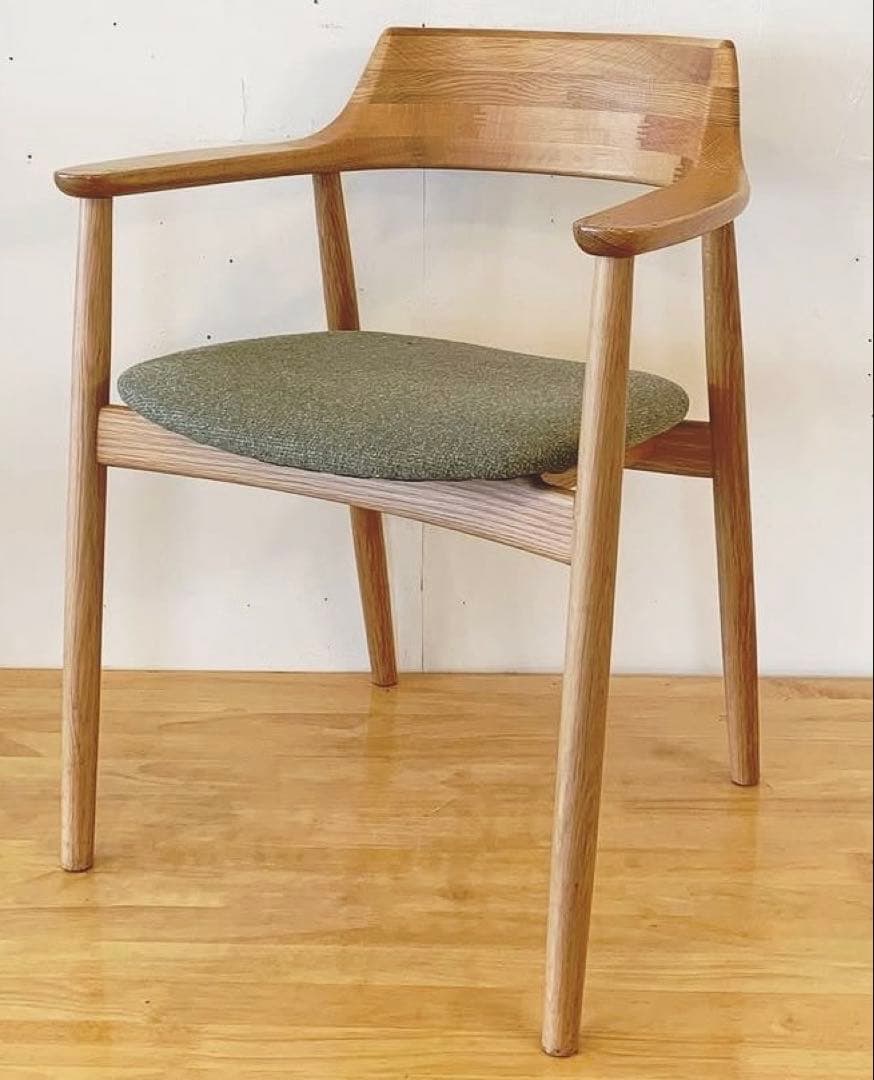 北欧ダイニング肘掛けチェア