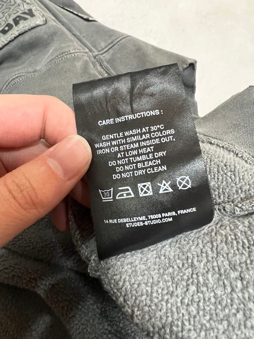 トップス ETUDES EXTRA HOOD ZIPPED PATCH