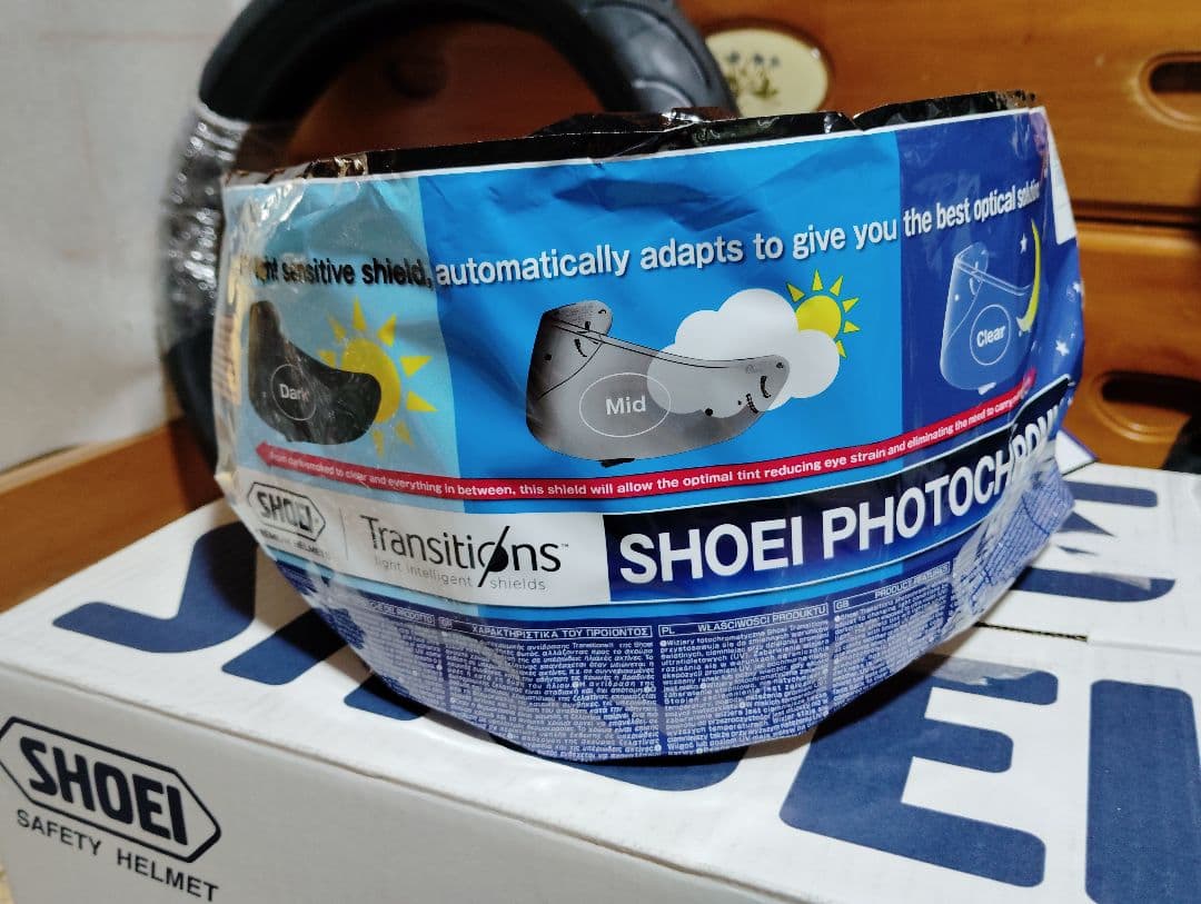 Z8 　 XFifteen　 フォトクロミックシールドCWR-F2