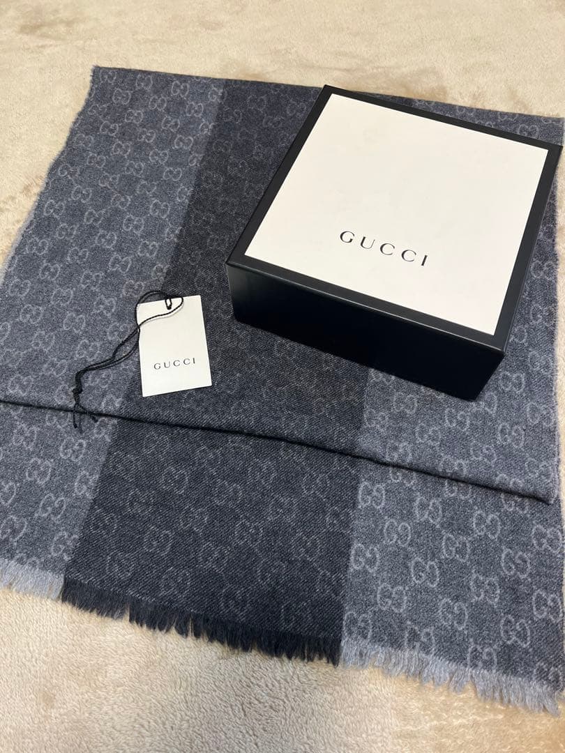 【美品】GUCCI ウールマフラーグレー　イタリア製