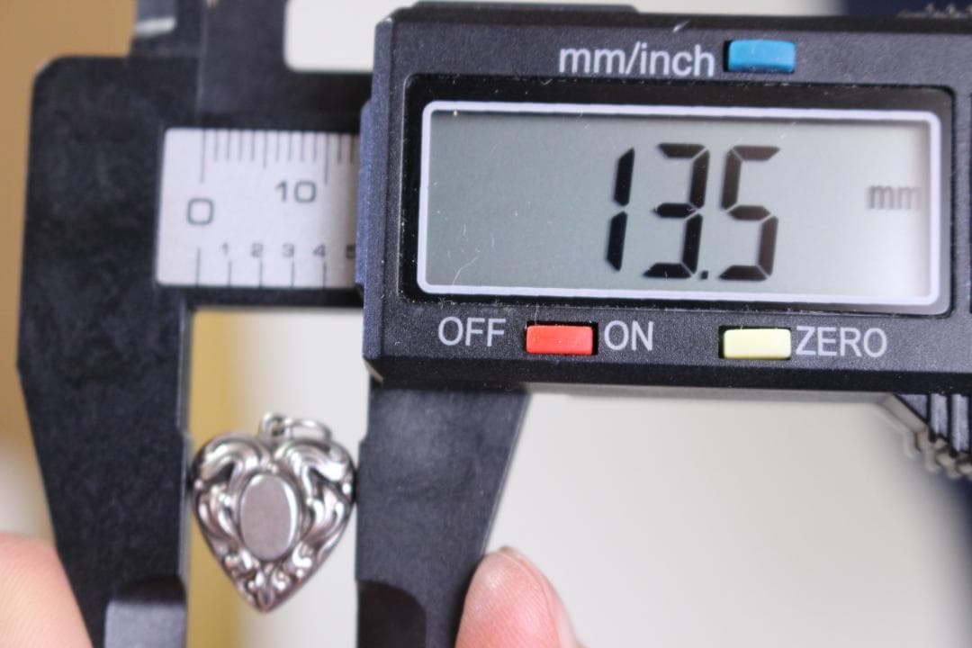 30s　スウィートハートジュエリー　WW2　シルバー　チャーム　渦巻　波