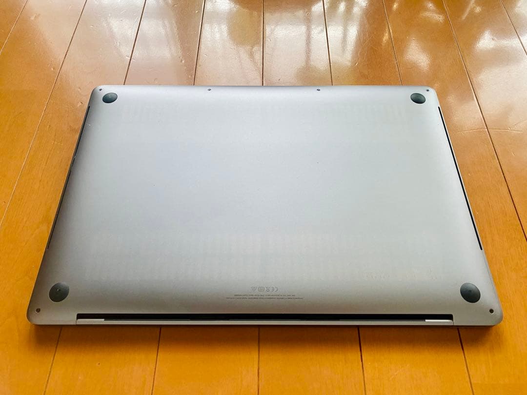 ふ*ん様 美品 MacBook Pro 16インチ シルバー 本体 i9