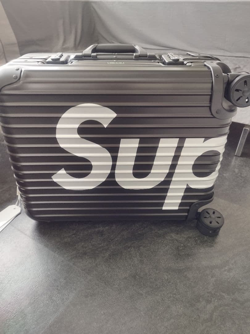 Supreme RIMOWA キャリーケース 45L