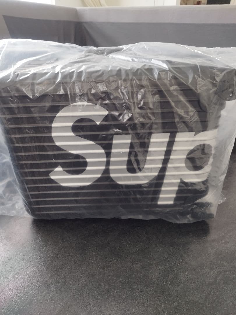 Supreme RIMOWA キャリーケース 45L