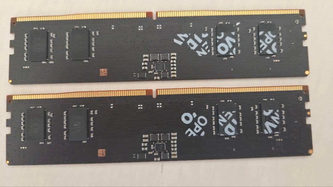カ*ソ様 [美品]DDR5メモリ 32GB (8GB×4) 動作確認済み