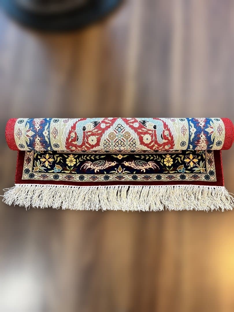 トルコ ヘレケ絨毯です。サイズ: 71x50cm