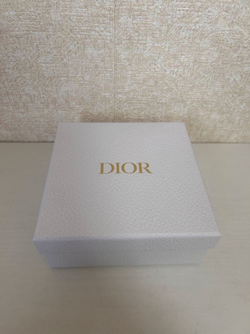 C*o様 【新品未使用❣️】Dior ロータスウォレット グレー 財布 3つ折り