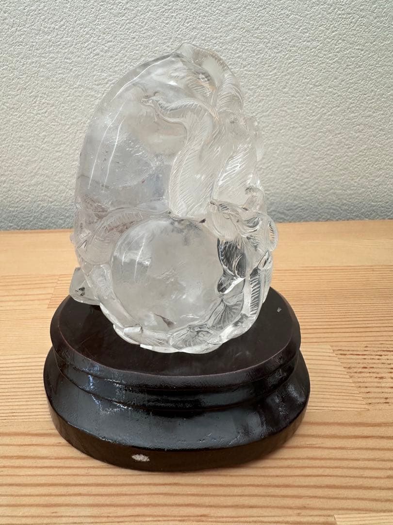 天然水晶 レインボー 彫刻 九尾狐 置物 台座付き