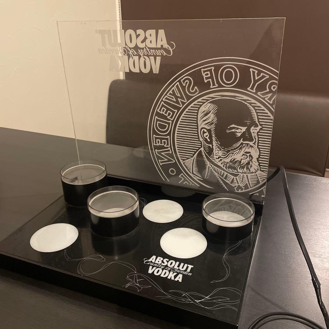 アブソルートウォッカボトルディスプレイ