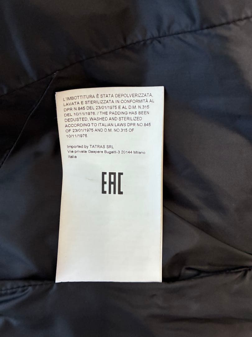 【ねこすけ】TATRAS SARMAファー付ロングダウン ブラック01