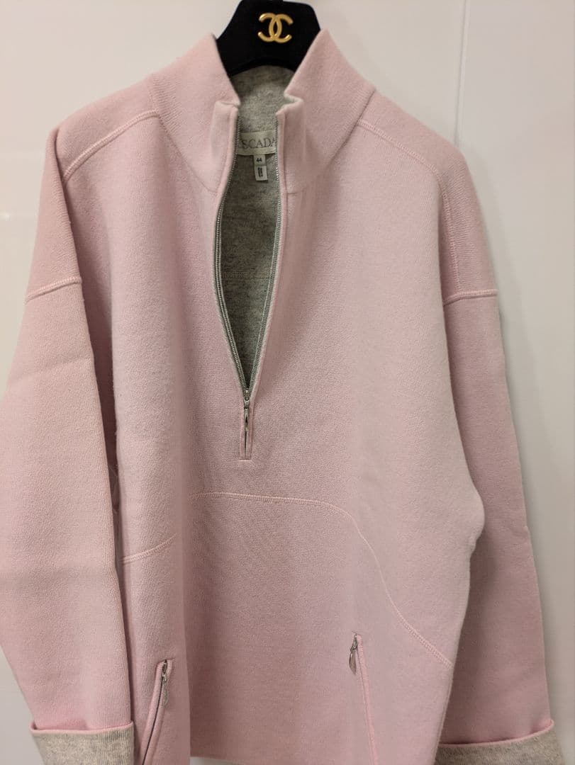 美品 1回着用　ESCADA ウール シルク　カシミヤ セーター　サイズ44