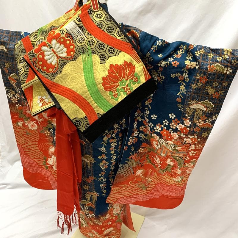 601ag46□七五三 七歳 女児 着物&袋帯 金彩 御所車 鴛鴦□状態良好