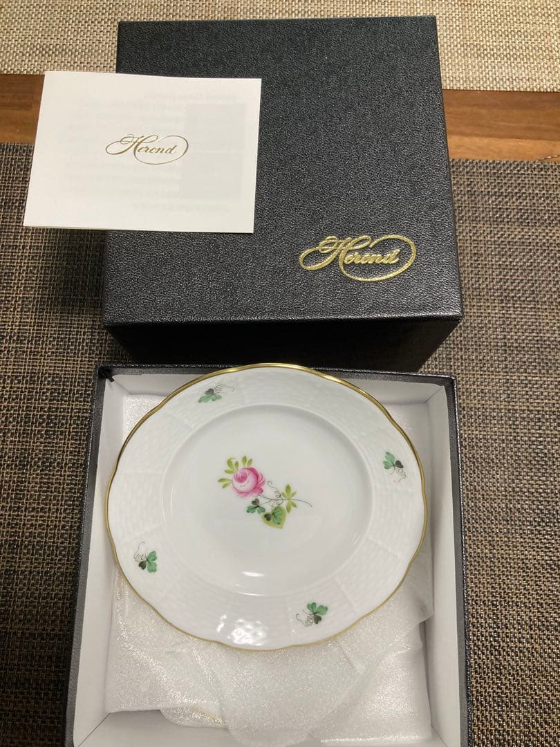 箱付き新品　ヘレンド　ウイーンの薔薇オリエンタルボウルS 4枚