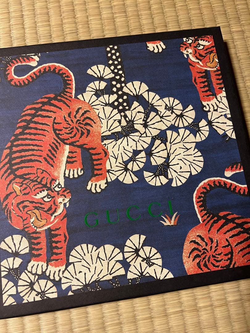 新品未使用GUCCI ストール　スカーフ　マフラー　夏　超希少　箱付き　虎