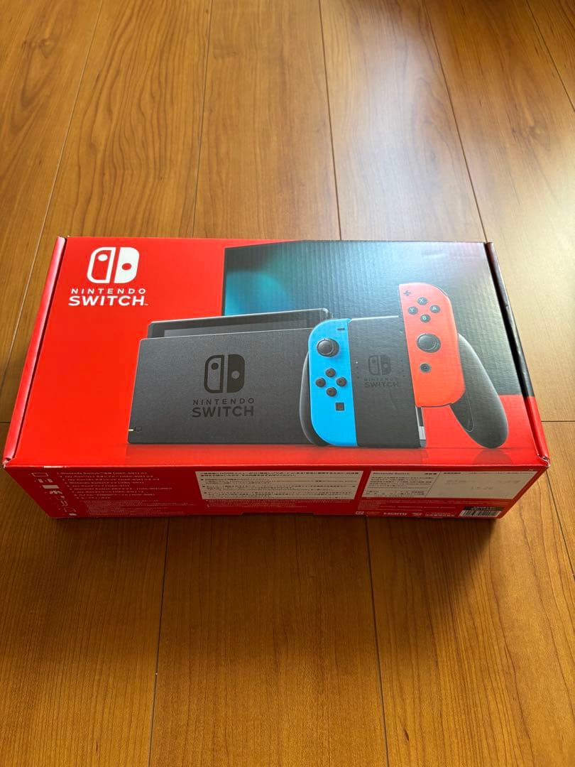 ま*ー様 Nintendo Switch 本体 ネオンブルー・レッドジョイコン