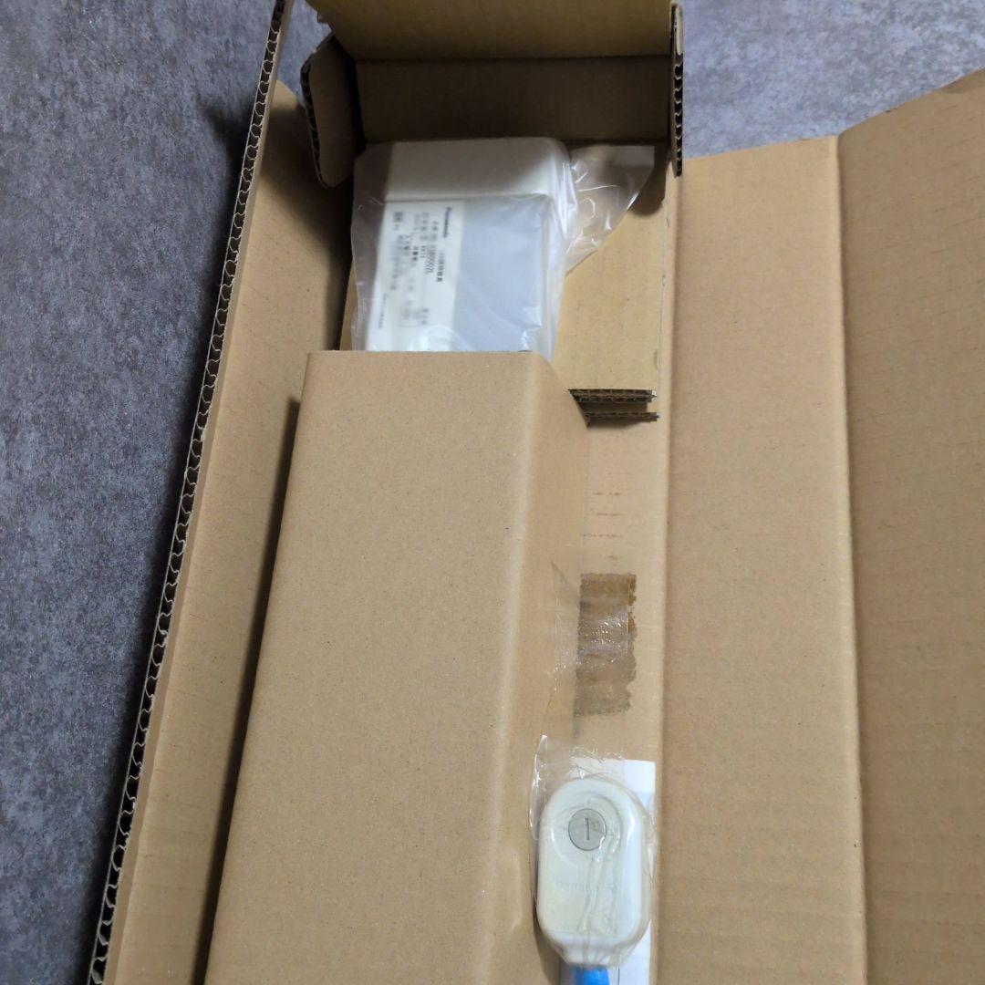 Panasonic LEDラインライト HH-XSB0002L 新品 未使用品