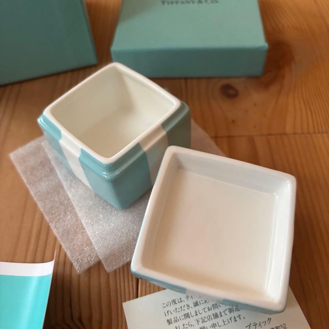 【新品未使用】TIFFANY＆Co. ミニブルーボウボックス 小物入れ 陶器