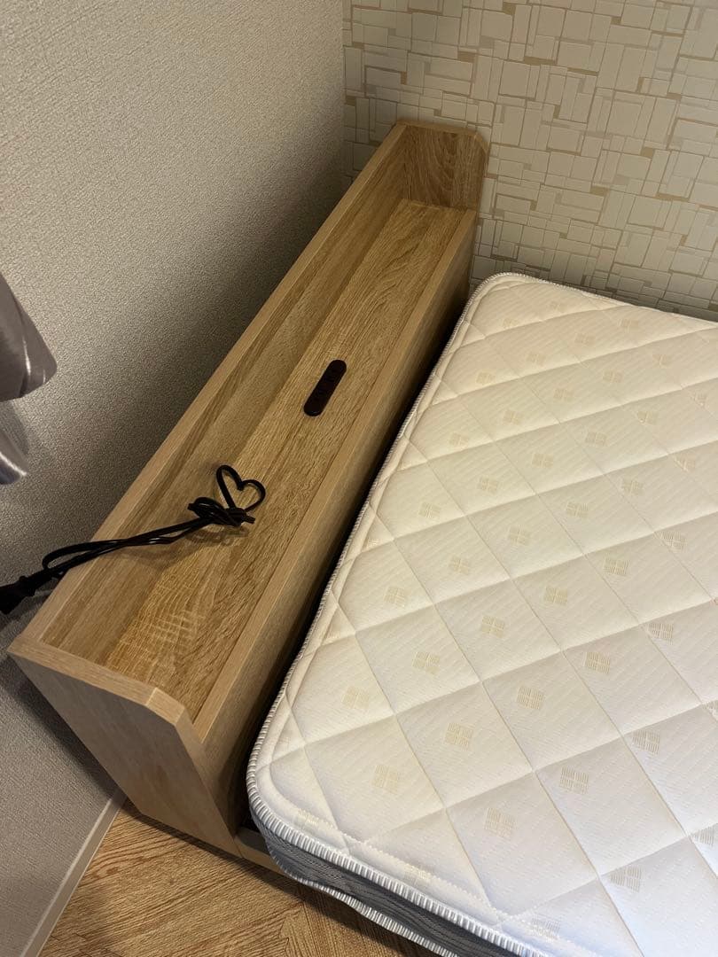 【引き取り限定】ニトリシングルベッドフレーム+マットレス+除湿シート