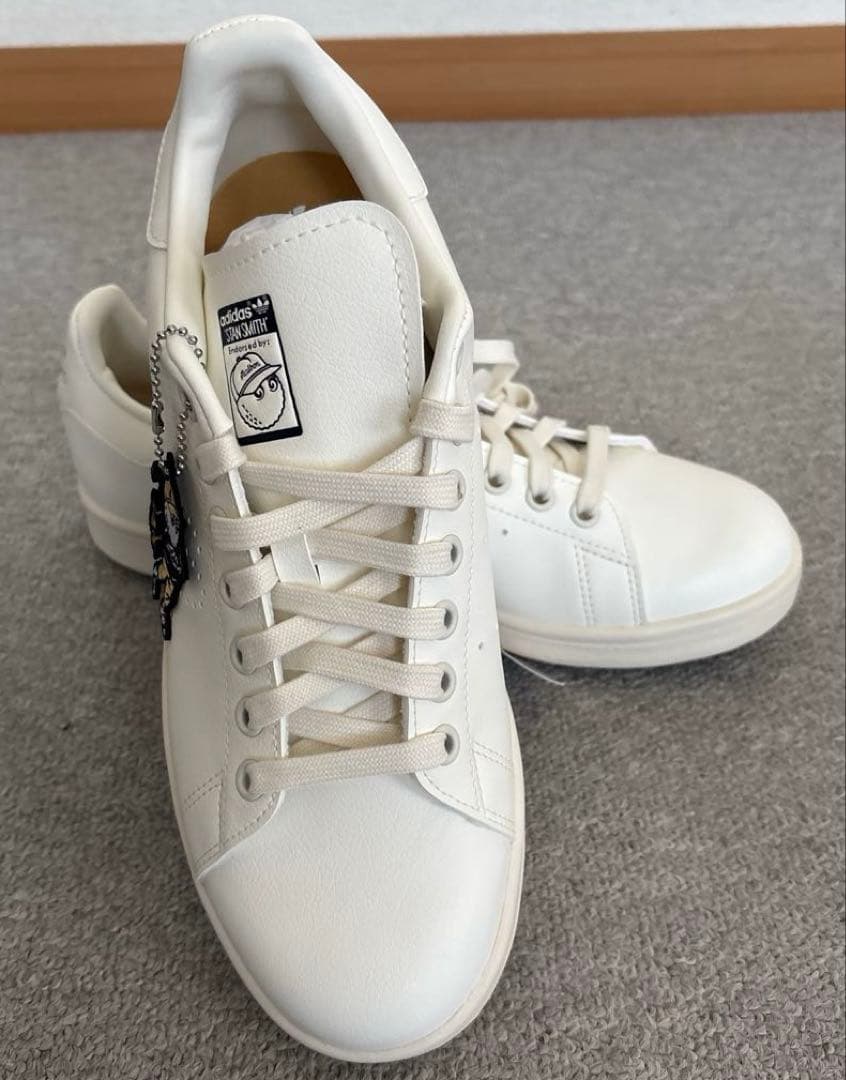 新品　未使用　箱なし　チャーム付き　スタンスミス　マルボンゴルフ25.5cm