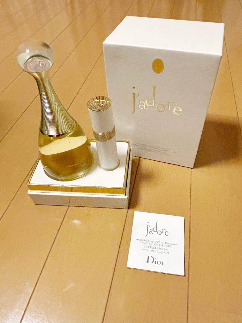 J'adore Eau de Parfum Dior 香水
