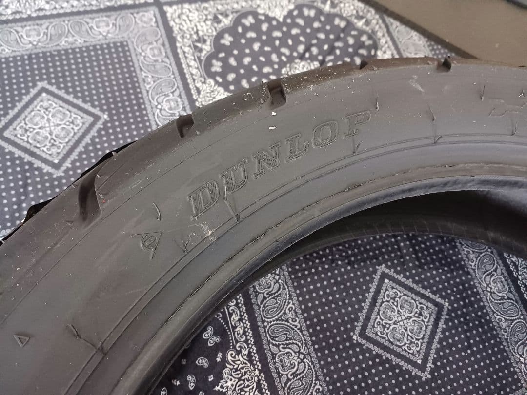 ダンロップアローマックスGT601 110/80-17 150/70-18新品！