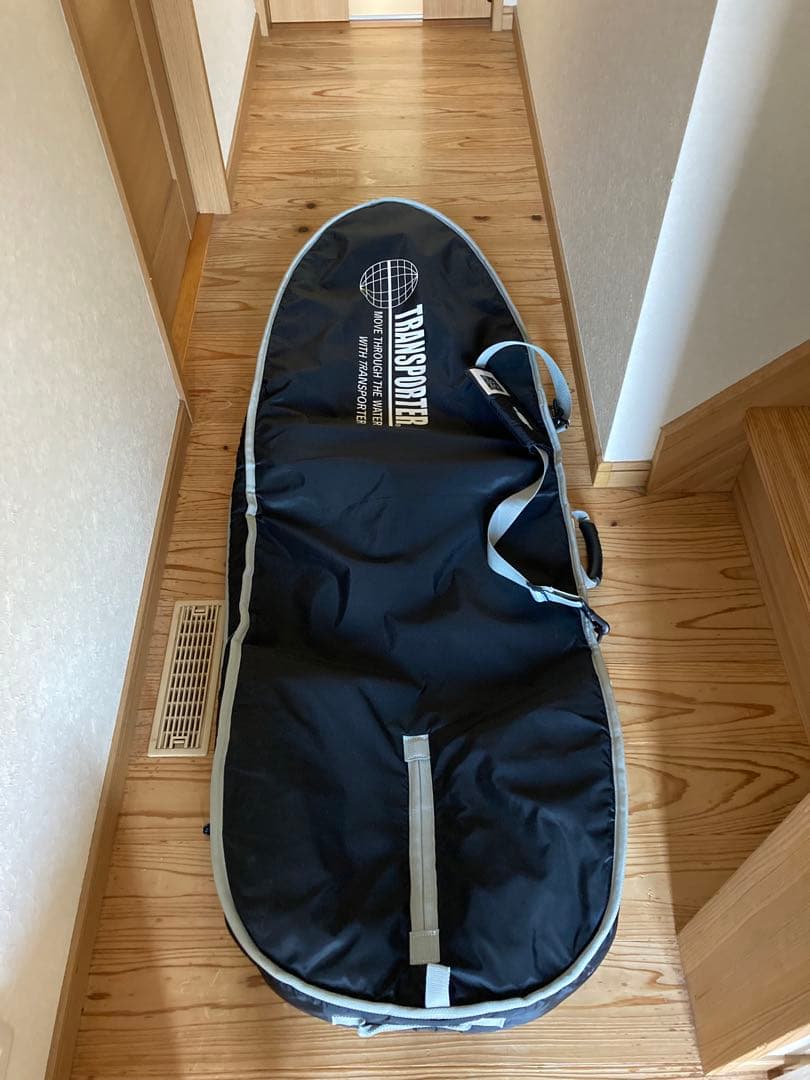 TRANSPORTER サーフボードハードケース 5'6\"ブラック　ショルダー付