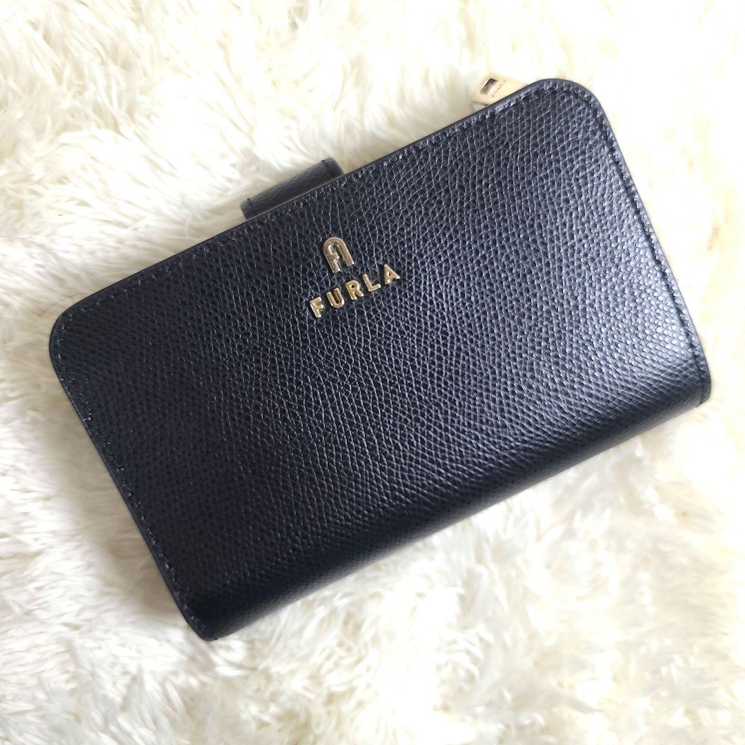 FURLA フルラ カメリア 二つ折り財布 現行ロゴ レザー ブラック